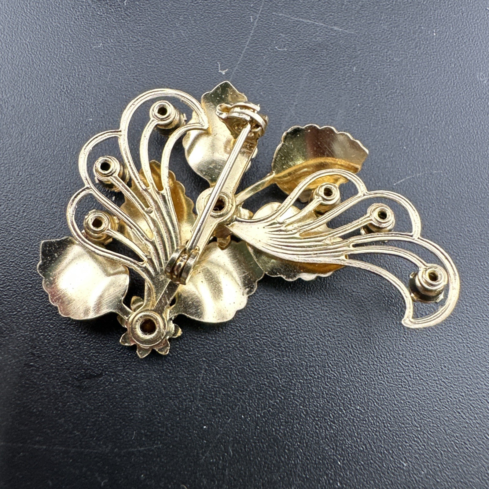 Very Pretty Vintage 1950s Rhinestone Flower Earrings And Brooch Set