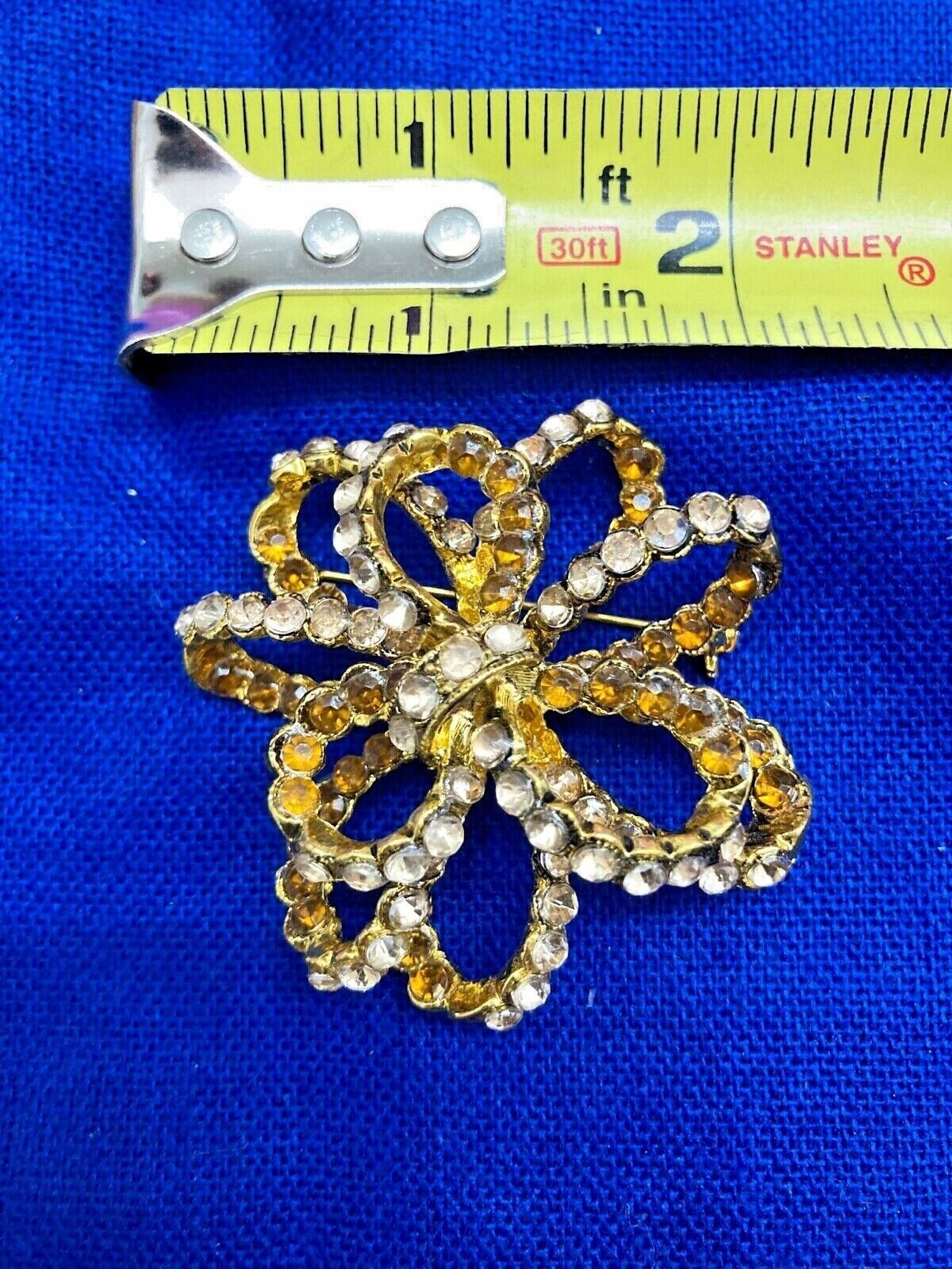 Brooch Pin / Pendant Gold Tone Honey Amber Color And Rhinestones Bow Vintage USA