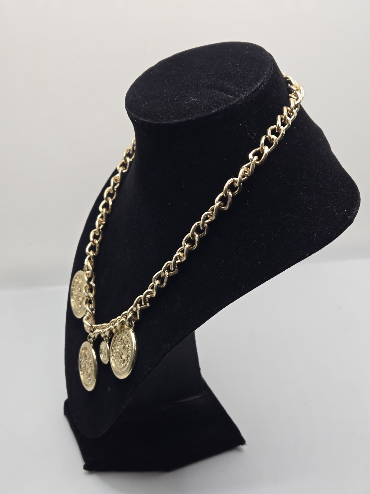Vintage Gold Tone Faux Old Coin Design Necklace Unmarked 17” Chain & 3” Extender