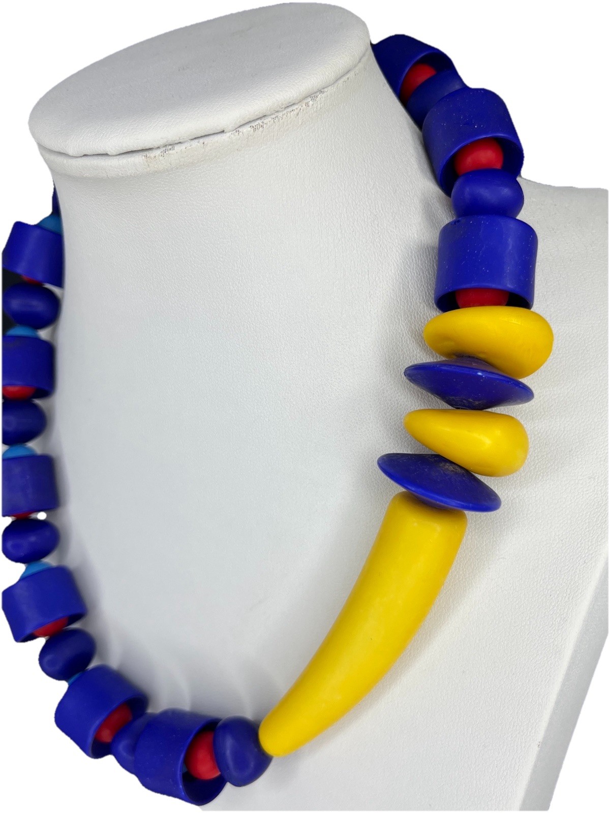 Vtg Modernist Beaded Necklace Bauhaus Red Yellow Blue Plastic Statement Choker