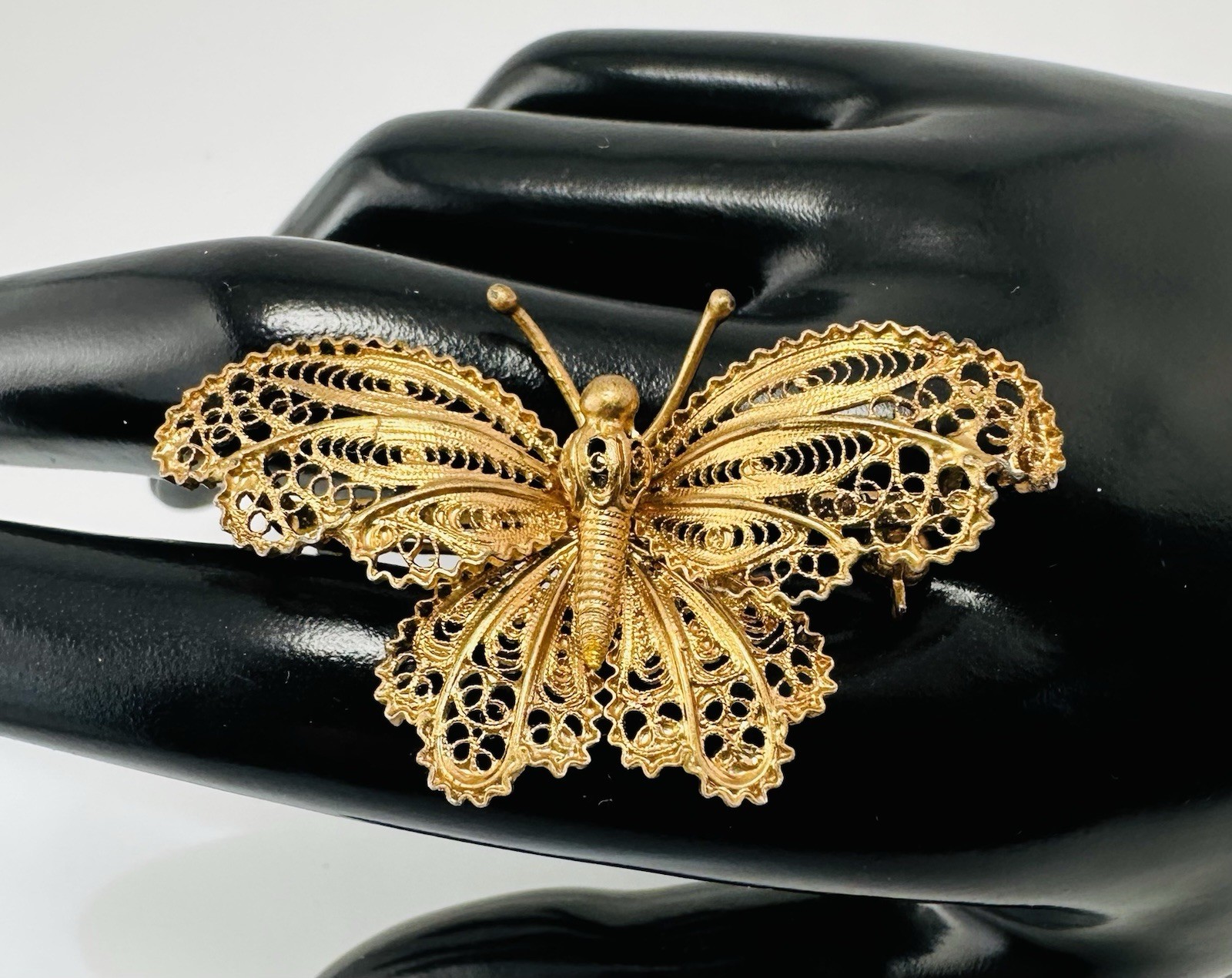 VTG 800 Silver Gold Tone Filigree 3D Butterfly Brooch Ornate Cannetille Design