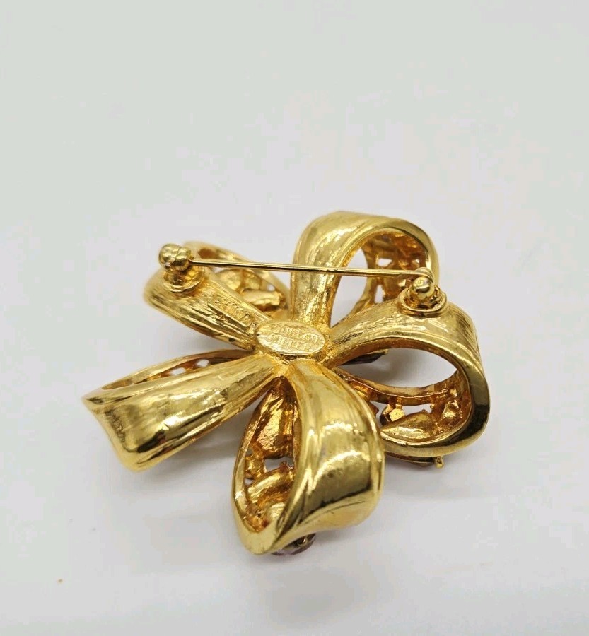 NOLAN MILLER Flower Brooch Gold Tone Purple Pink White Crystal 2 in