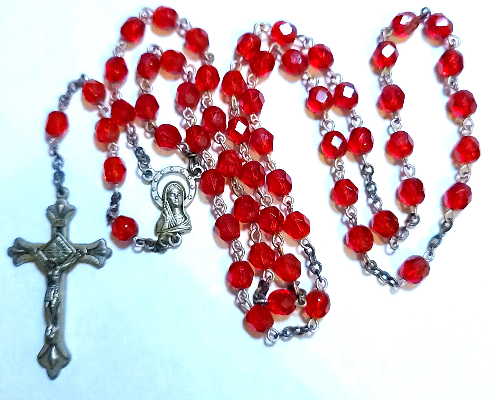 VINTAGE STUNNING RED FACETED GLASS SIGNED ITALY CATHOLIC ROSARY