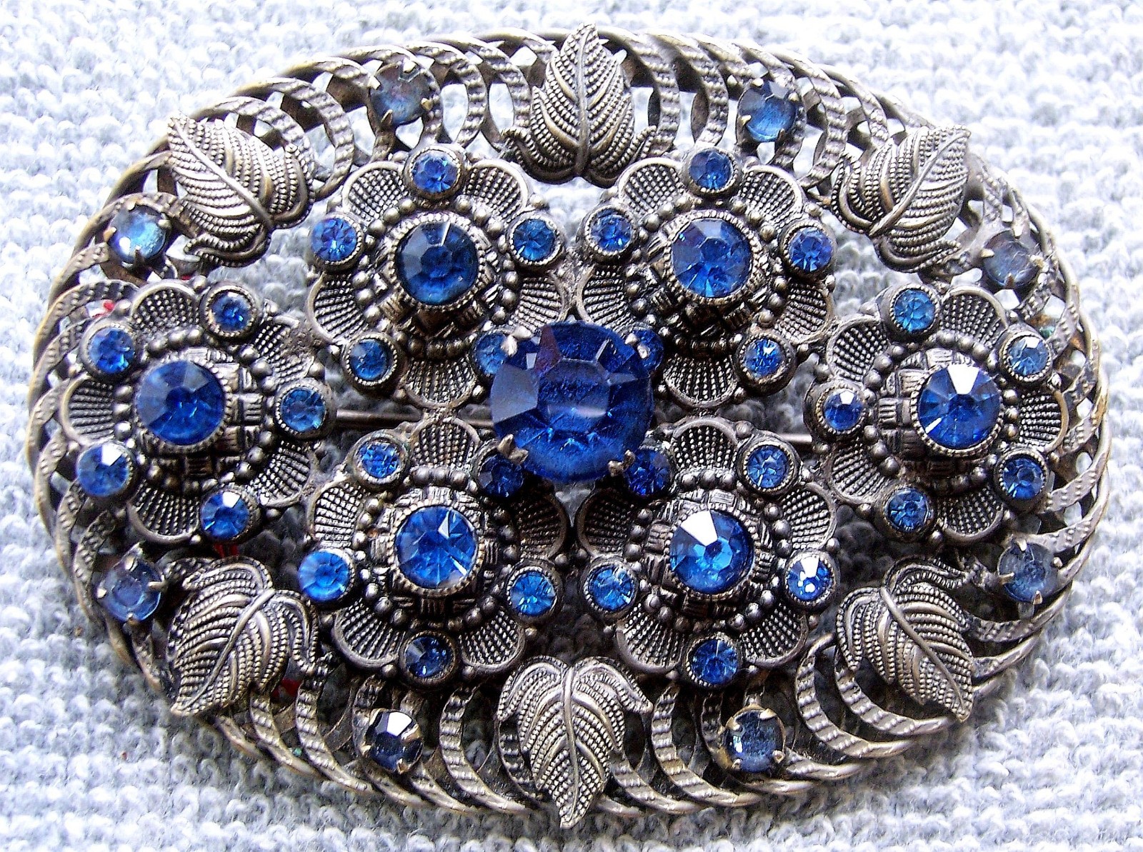 Art Deco Czech oval brooch with art glass blue stones 1930s (AAG)
