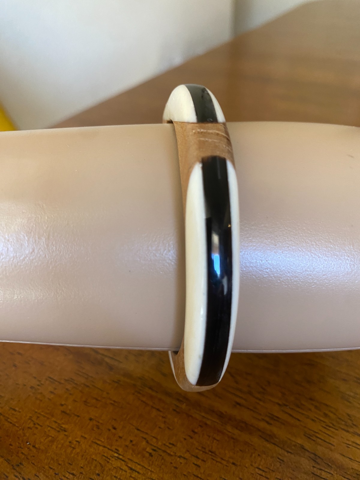 Lucite & Wood Bangle Bracelet Black White Brown