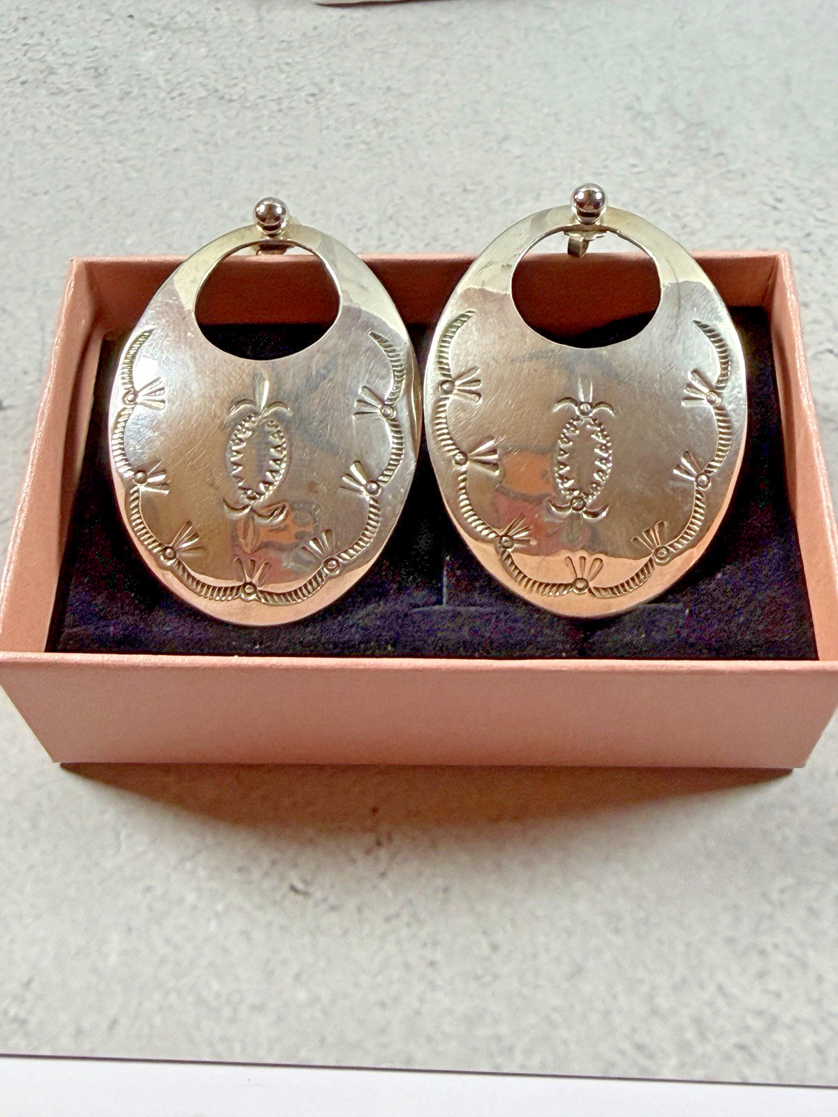 Vintage Sterling Silver Oval Etched Pierced Earrings South Western