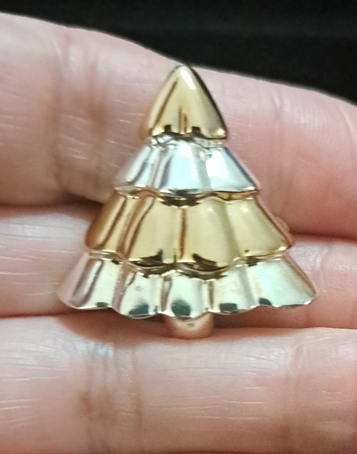 Vintage Roman Two Tone Christmas Tree Pin 1″x 1″ Petite Pre Owned In Box