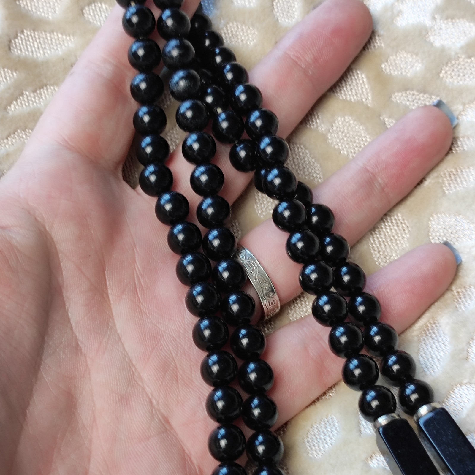 Vintage Womens Black Silver Beaded Necklace Large Side Bead Box Tab Insert Close