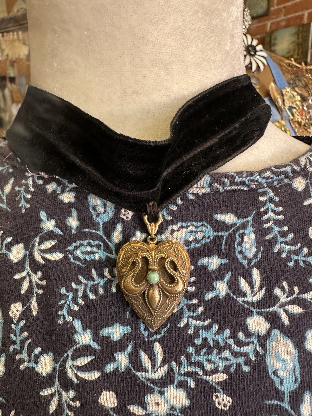Victorian Lockett On Ribbon