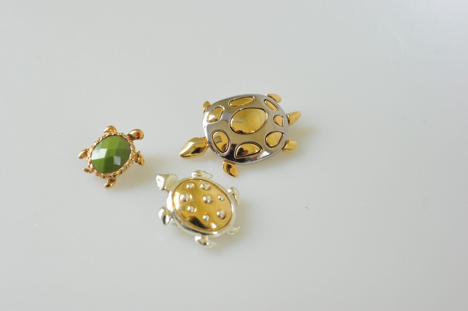 Brooch Lot vtg to now Turtle Turtles gold silver tone rhinestone MH21