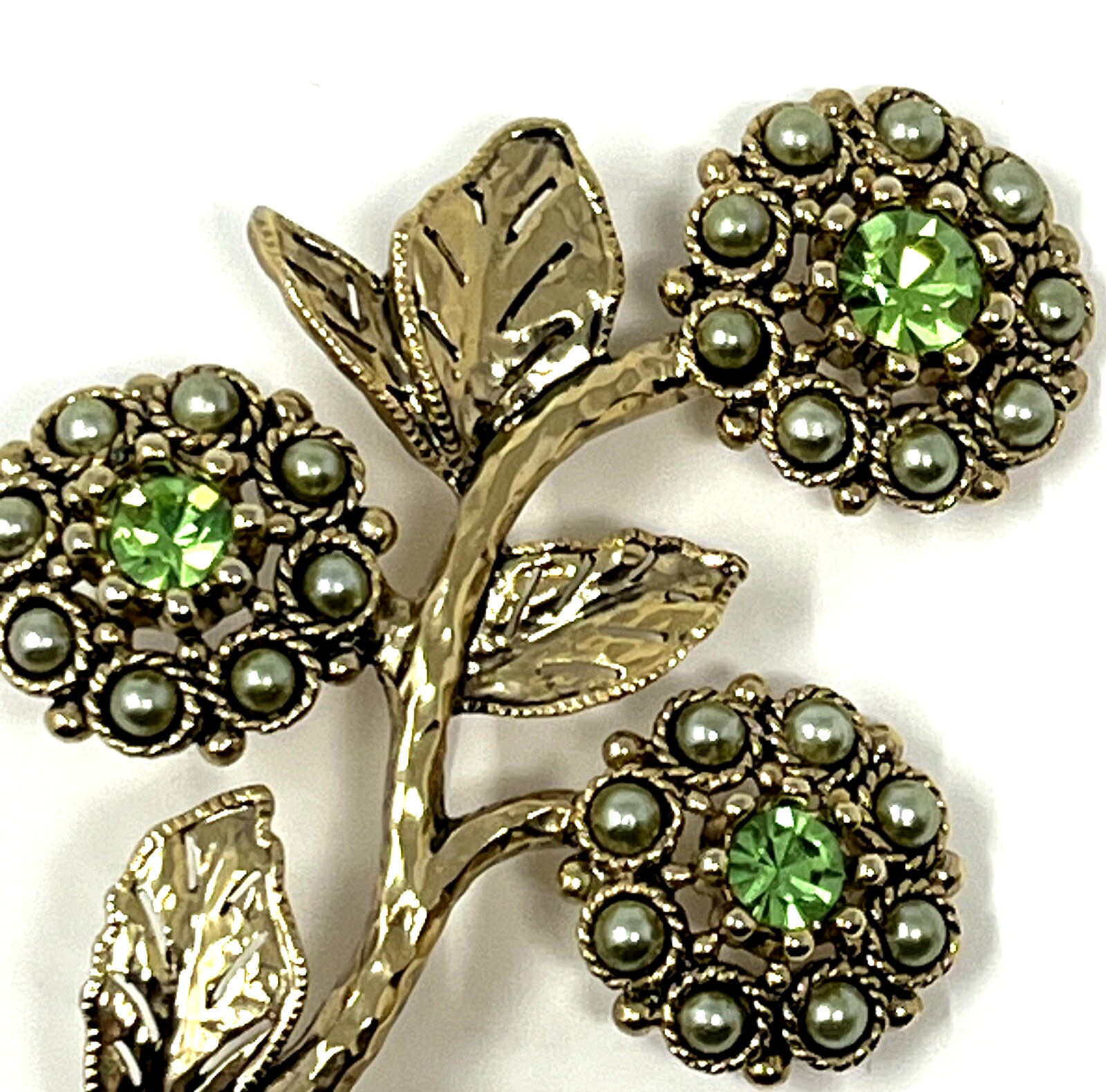 Liz Claiborne Pearl Flower brooch Signed LC Green Rhinestone