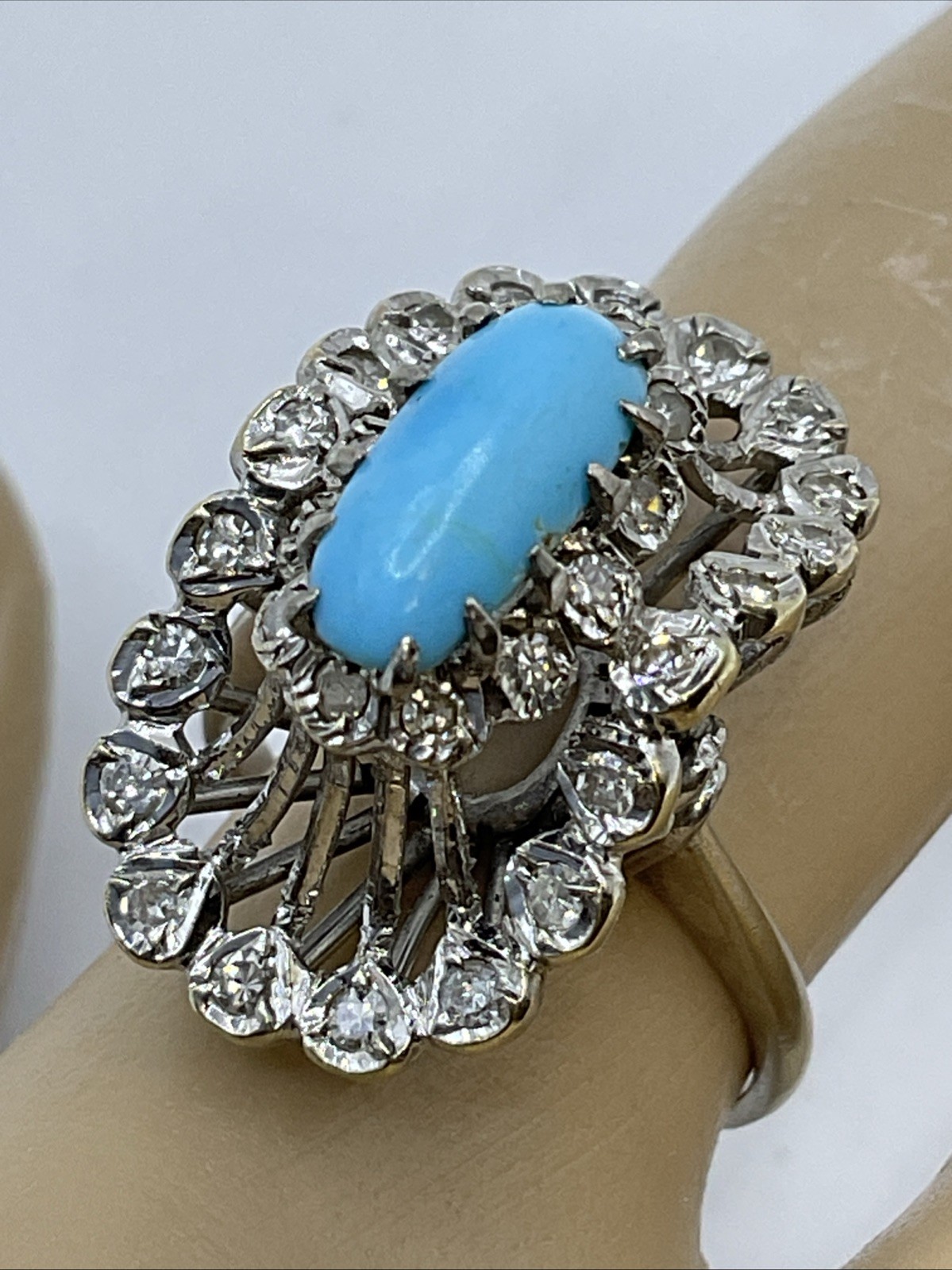 Ladies Ring Solid 18K W.Gold Turquoise & Diamond UNUSUAL DESIGN VINTAGE HANDMADE