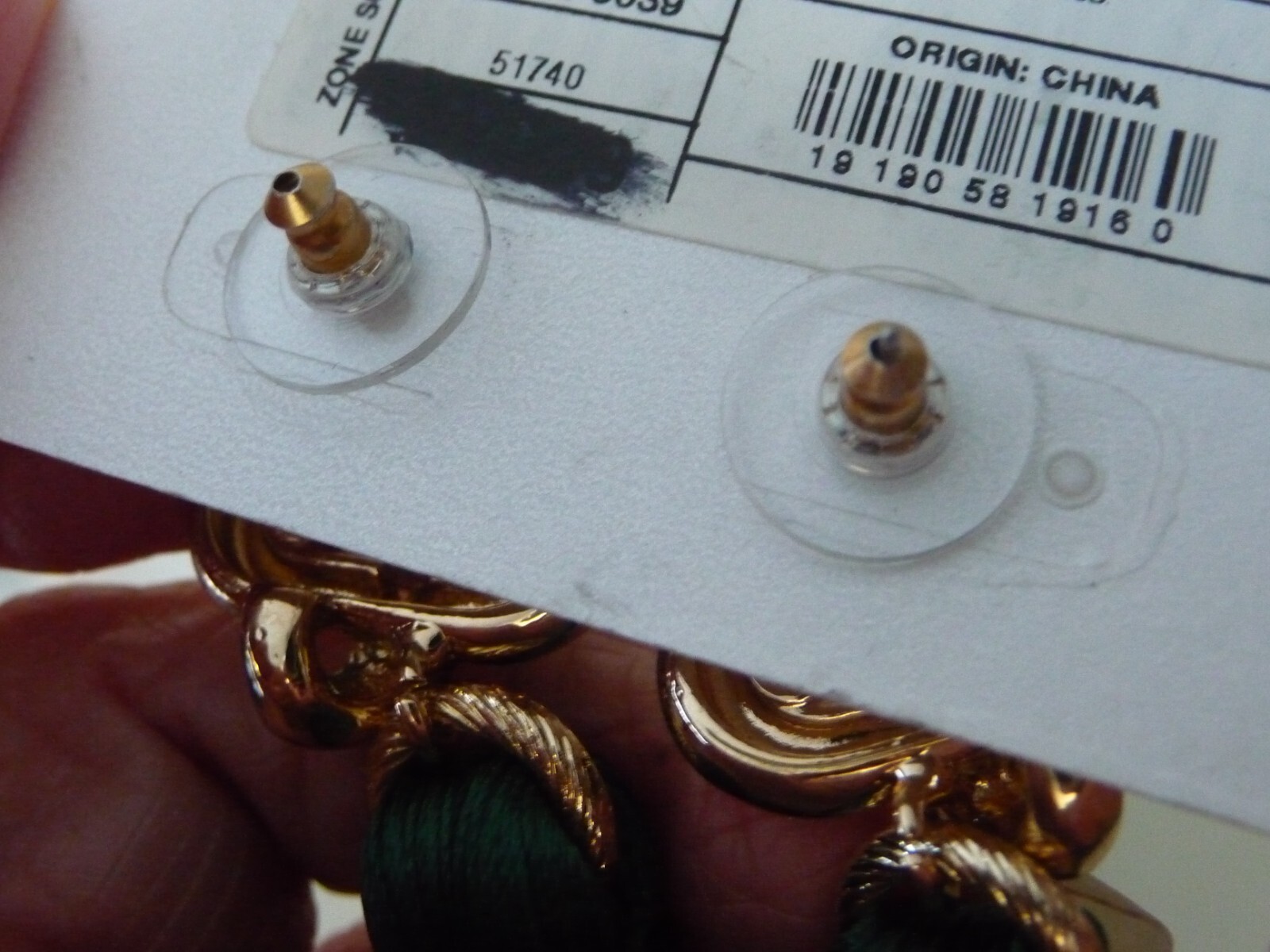 SUGARFIX on CARD GOLD TONE W GREEN THREAD FRINGE AS IS PIERCED EARRINGS #19/2A