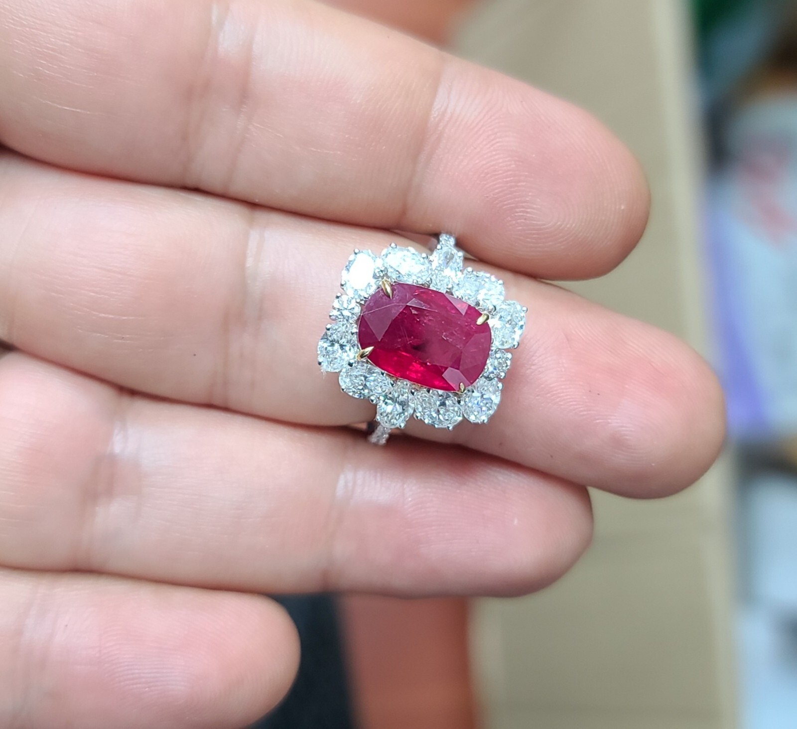 18k White Gold Ring 4.05ct.Natural Untreated Burma Ruby Cushion Cut GIA Cert