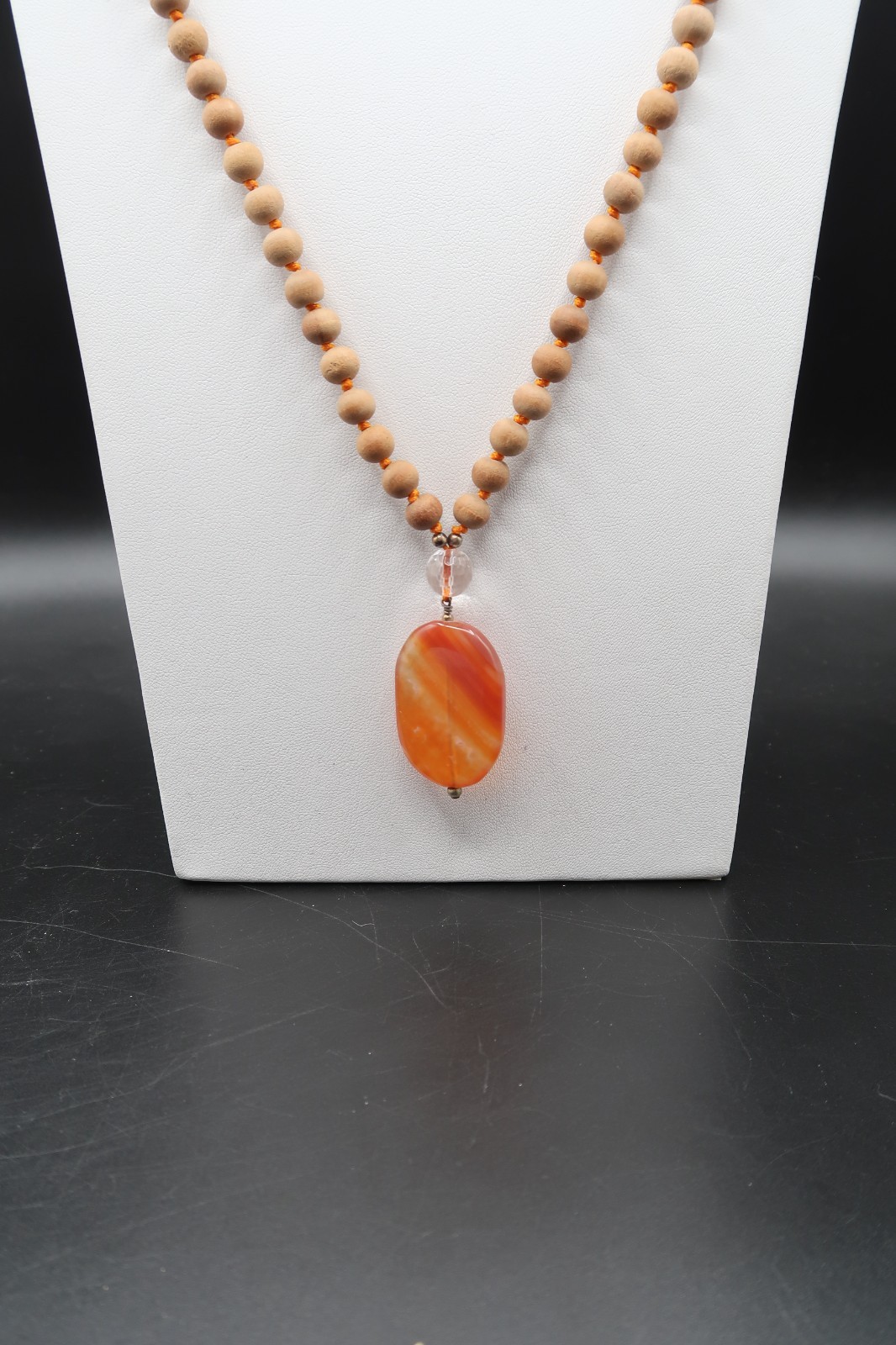 Vtg Hand Knot Strung Wood Bead Carnelian Agate Pendant Necklace Blooming Lotus