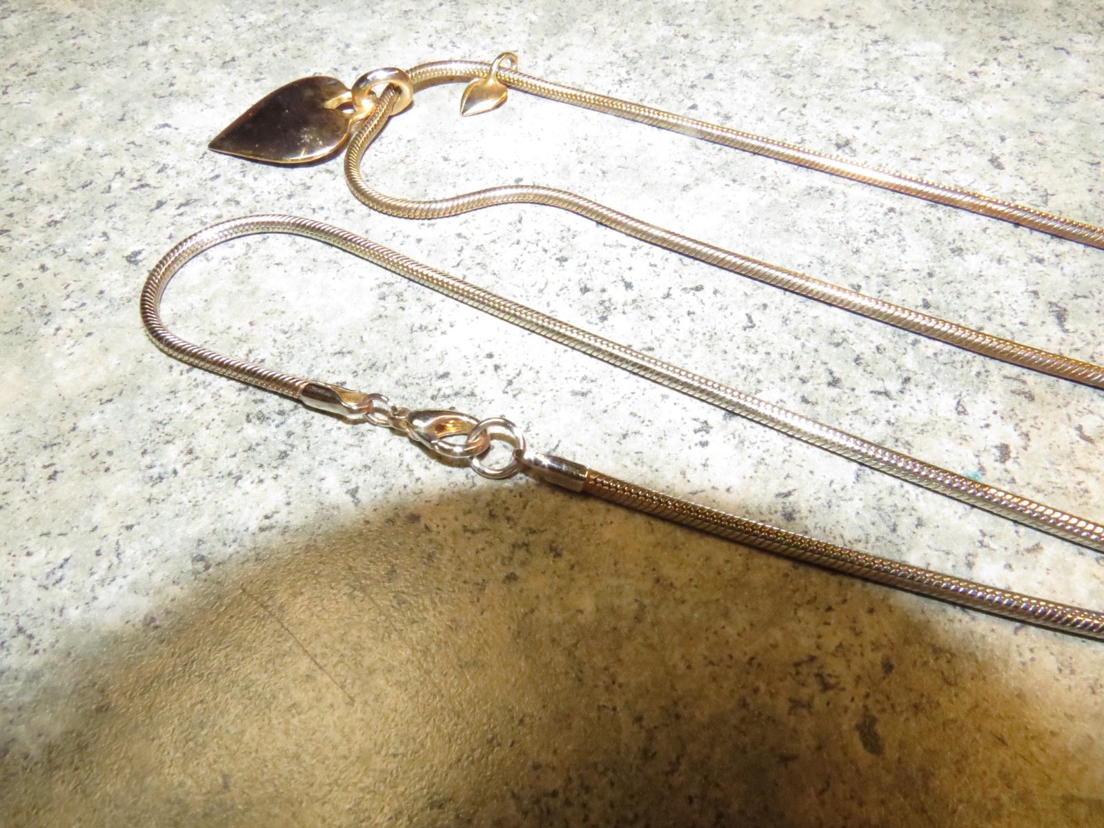 Vintage Chunky Heart Necklace Nicely Weighted 30″L Gold Tone Lobster Claw Clasp