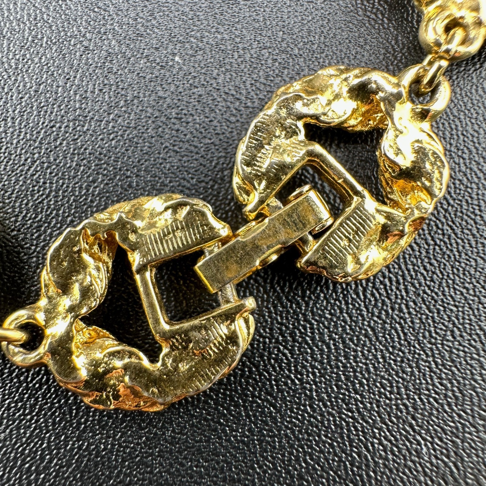 Vintage Statement Necklace Bib Fringe Hammered Gold Tone Link Agate Bead Dangles