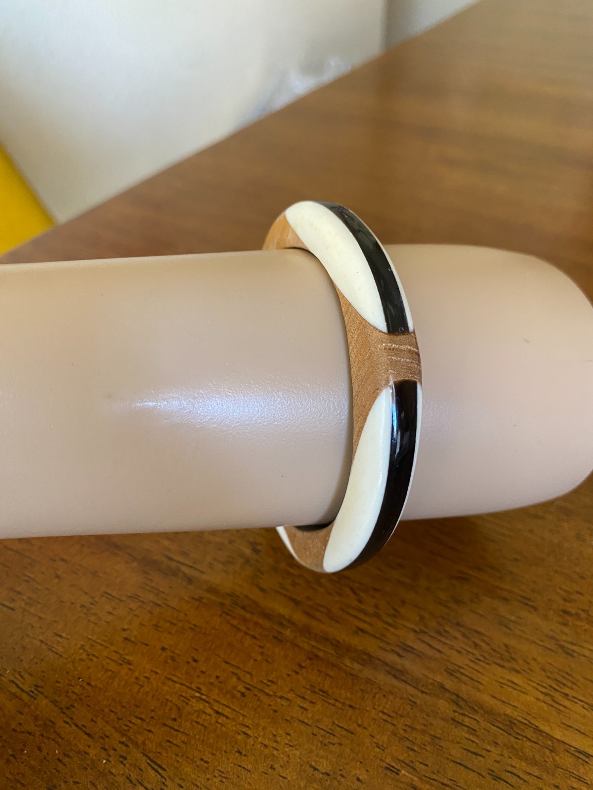 Lucite & Wood Bangle Bracelet Black White Brown