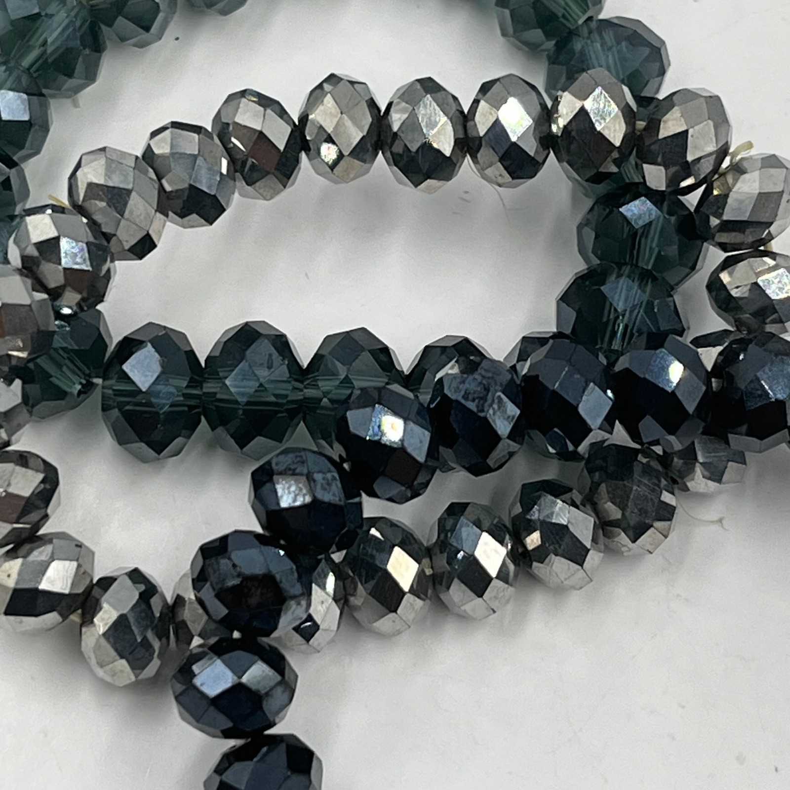 Vintage Faceted Glass Bead Jewelry Set – Graduated Necklace & 3 Stretch Bangles