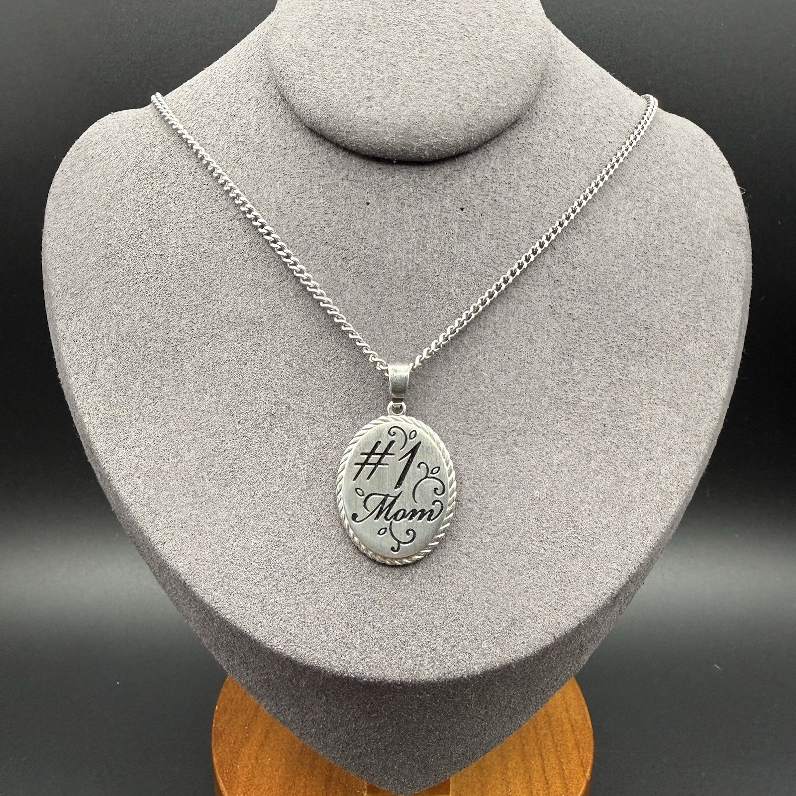 Vintage #1 Mom Pendant Necklace Silver Tone Black Enamel Minimalist Gift for Mom