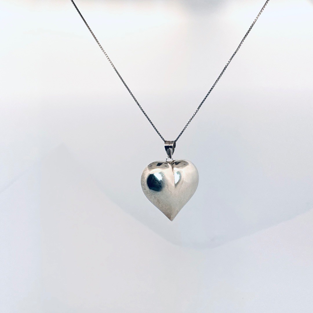 Estate 925 Sterling Silver Puff Heart Necklace 18 Inch Chain Vintage Love Boxed