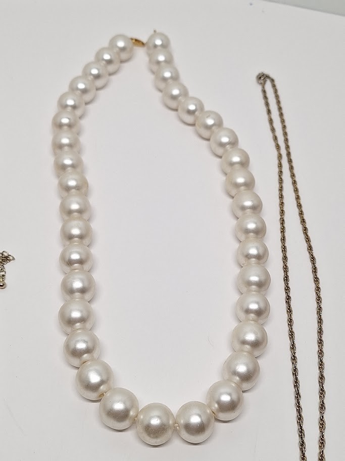 Mixed Lot of Used Costume Jewelry Vintage to Modern Wearable