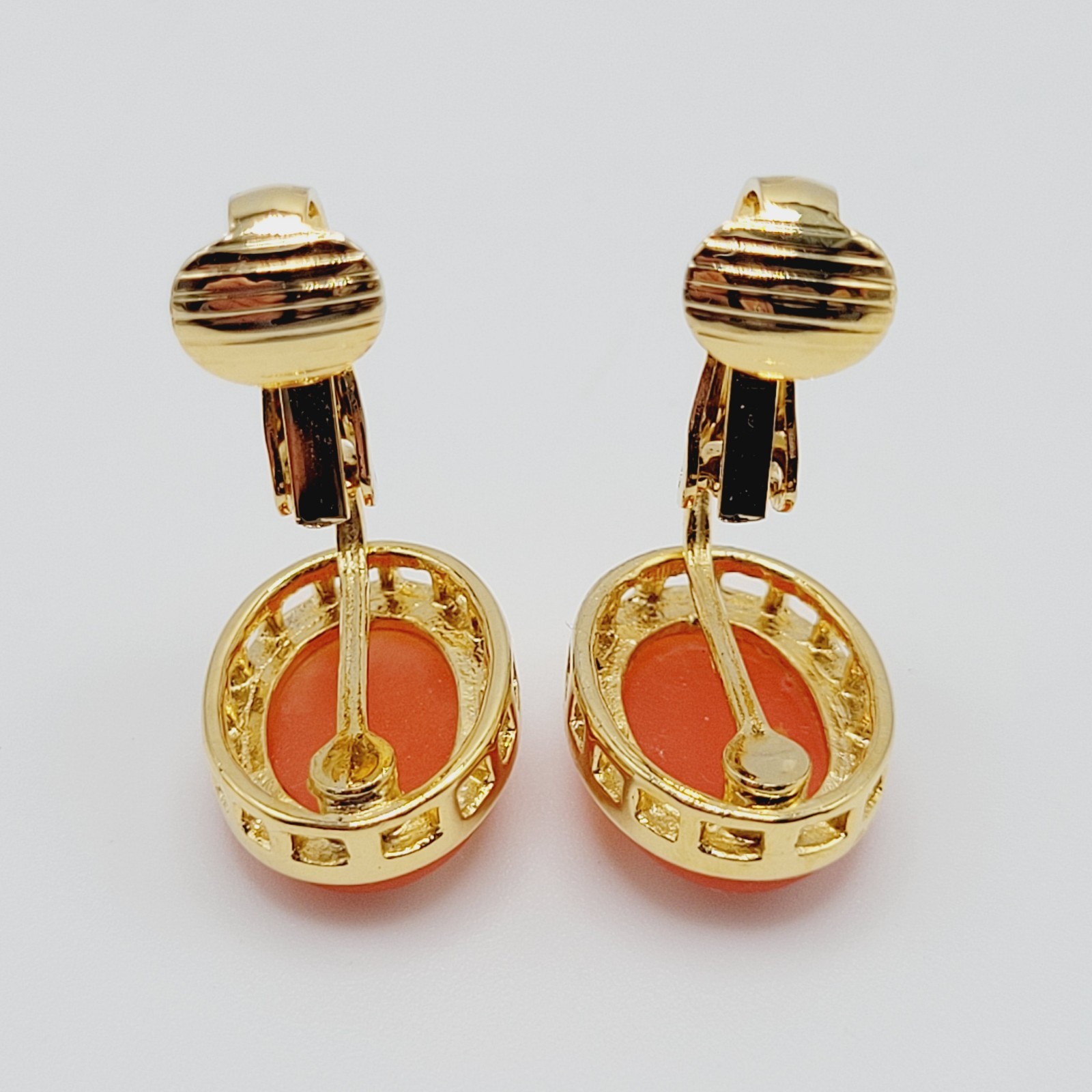 Cameo Set Resin Backed Gold Tone Open Works Frame Salmon Coral Color Revival