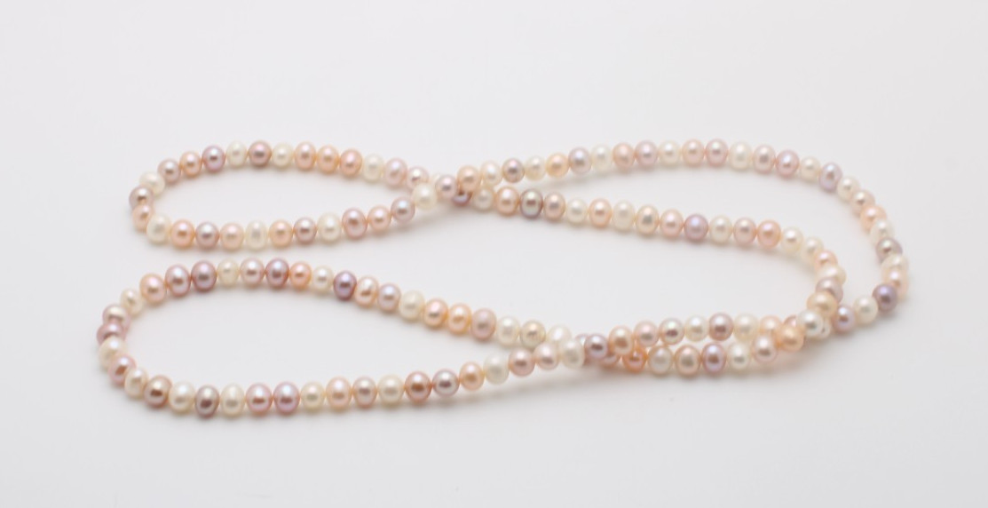 Vintage Freshwater Blush Pink White Purple 6.5mm Natural Pearl Necklace 30 In