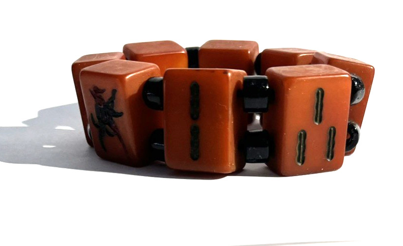 LOT 11: STRONG BUTTERSCOTCH COLOR BEADED MAH JONG BRACELET -EXCELLENT FREE SHIP