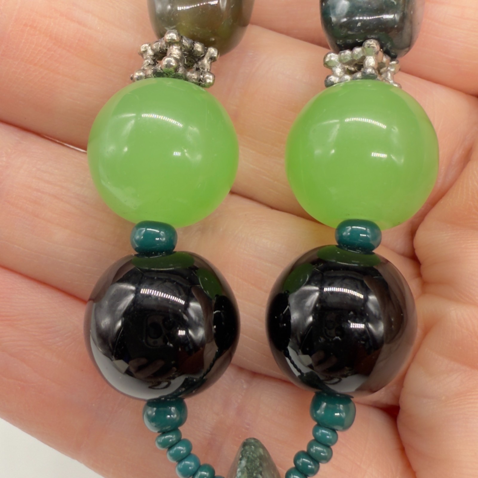Vintage Necklace Agate Pendant and Green Black Stones 22 Inches