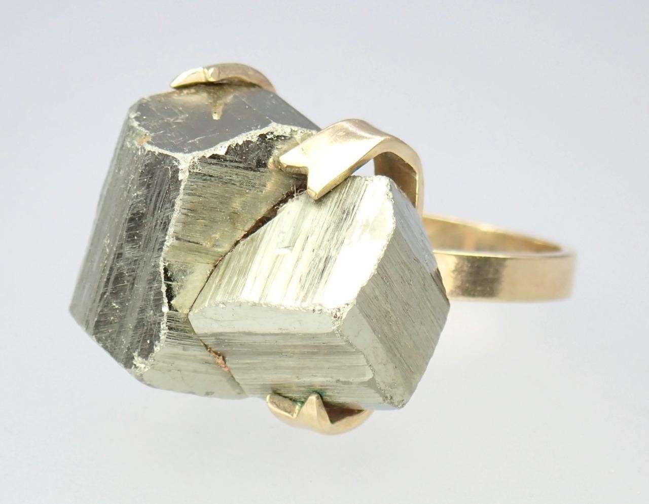 Amazing Vintage 1970s Brutalist Modernist 9K Gold Pyrite Cocktail Ring 1971 7.25