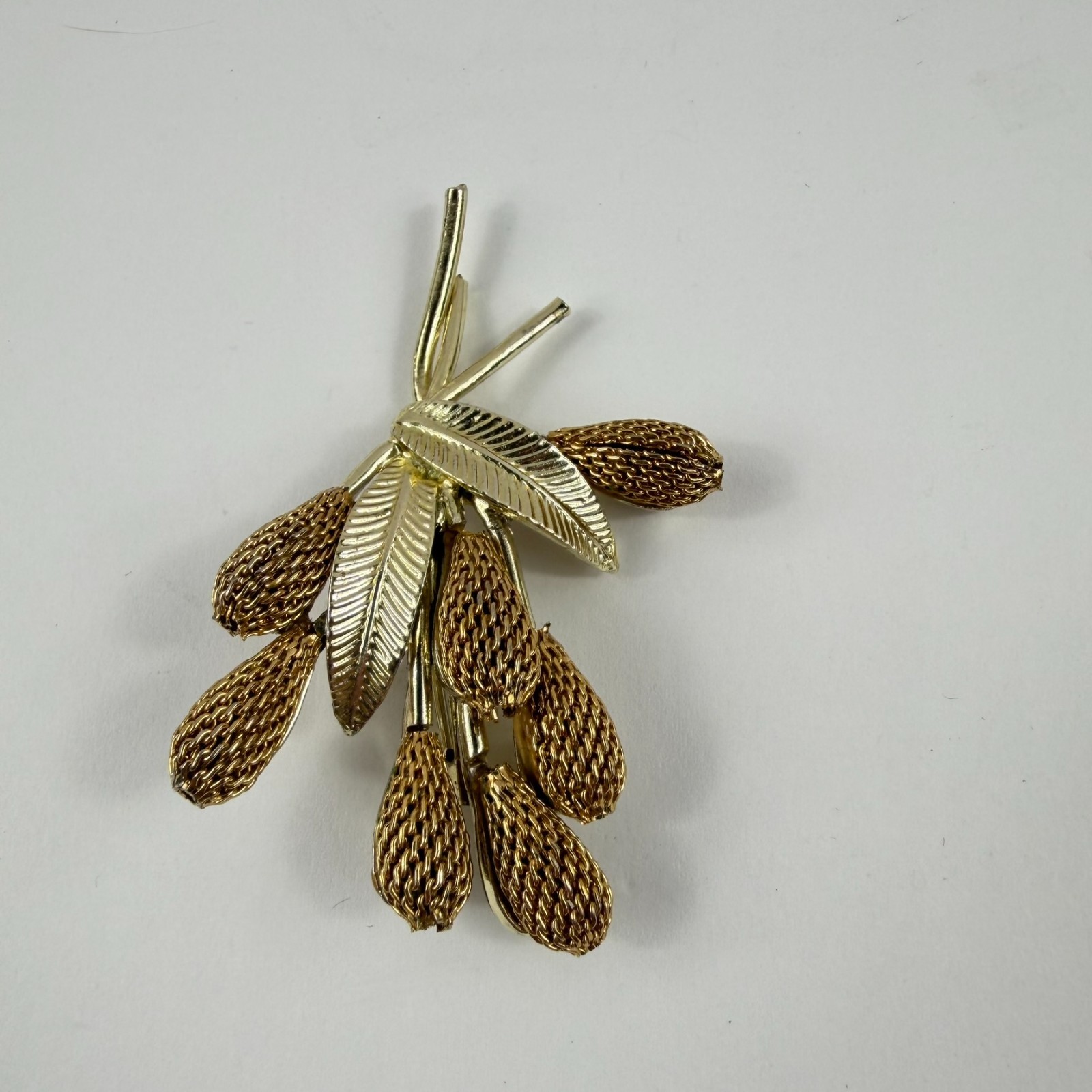 Vintage Gold Tone Mesh Cattail Bouquet Brooch Pin Mid Century Nature Design