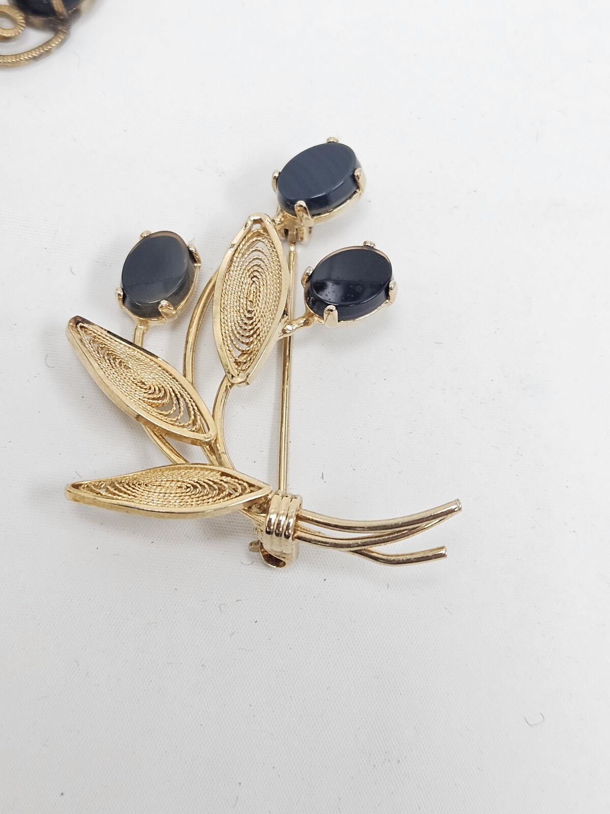 Vintage 12K Gold Filled Brooch/Pin & Bracelet Set Burt Cassell Onyx Stones