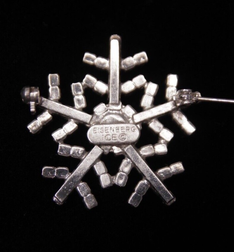1930s-1950s-1960s Vintage Eisenberg Ice Snowflake Brooch For Winter Christmas