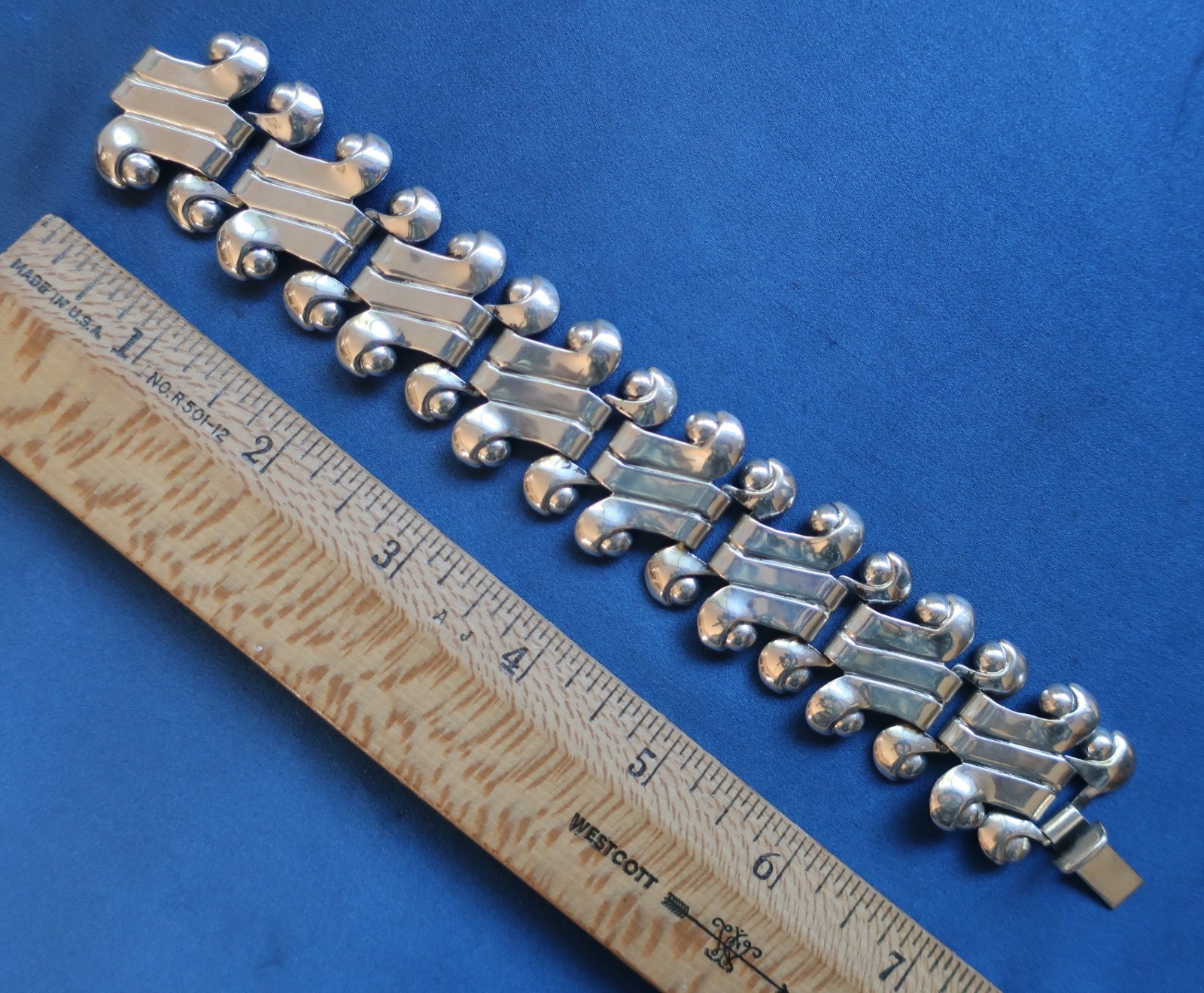 Vintage Mexican ATI 925 Silver Hinged Panel Link Bracelet Spratling inspired 62