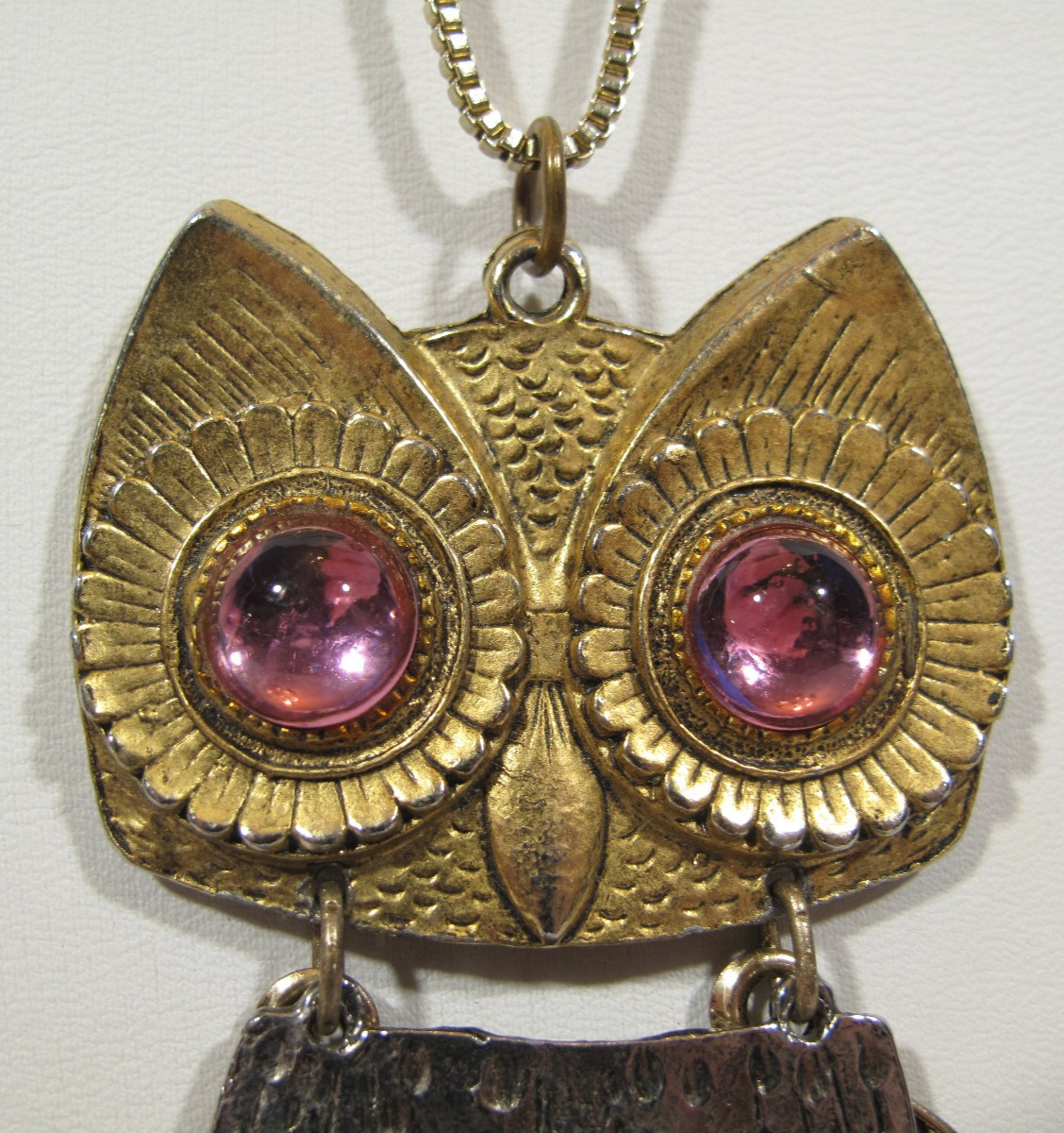 Lot of 2 VTG Owl Necklace Gold~Silver Tone~Pink~Amber Eyes~24″-30″ Chain-64-108g