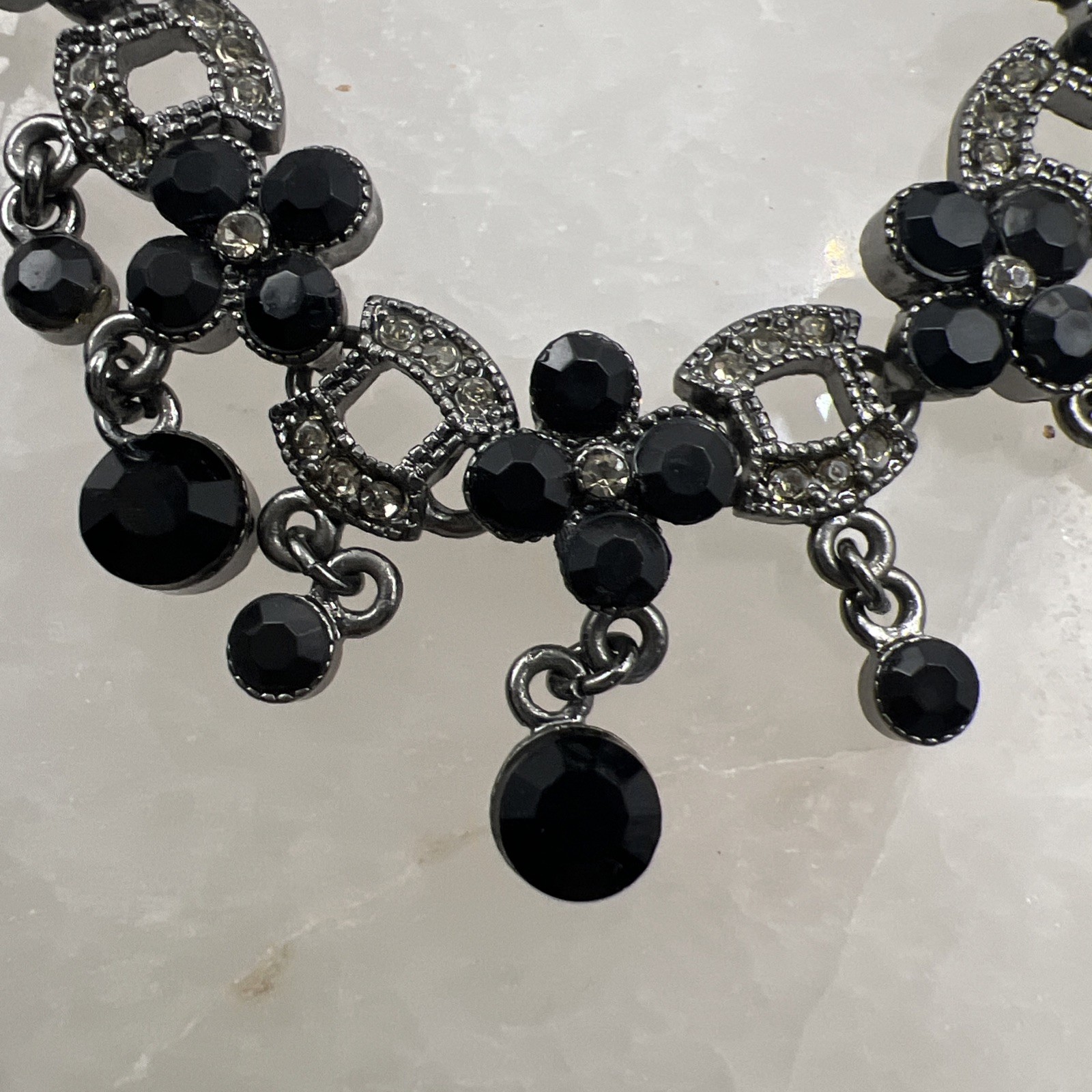 Vintage Avon 16″ Gunmetal Hematite Rhinestone Choker Necklace with 3″ Extender