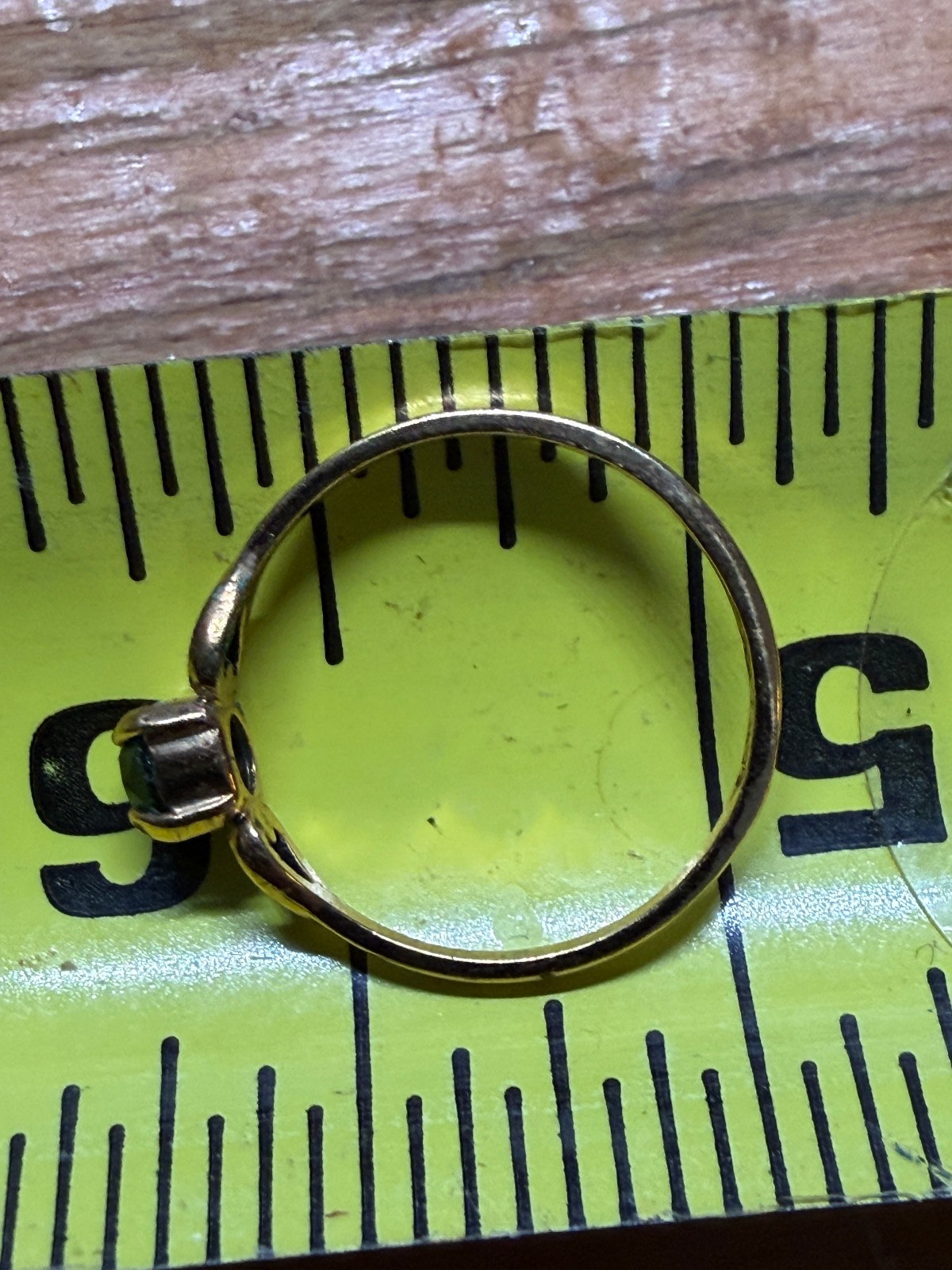 Vintage Simulated Emerald Stamped 18k HGE Ring Size 7 May Birth Stone Green