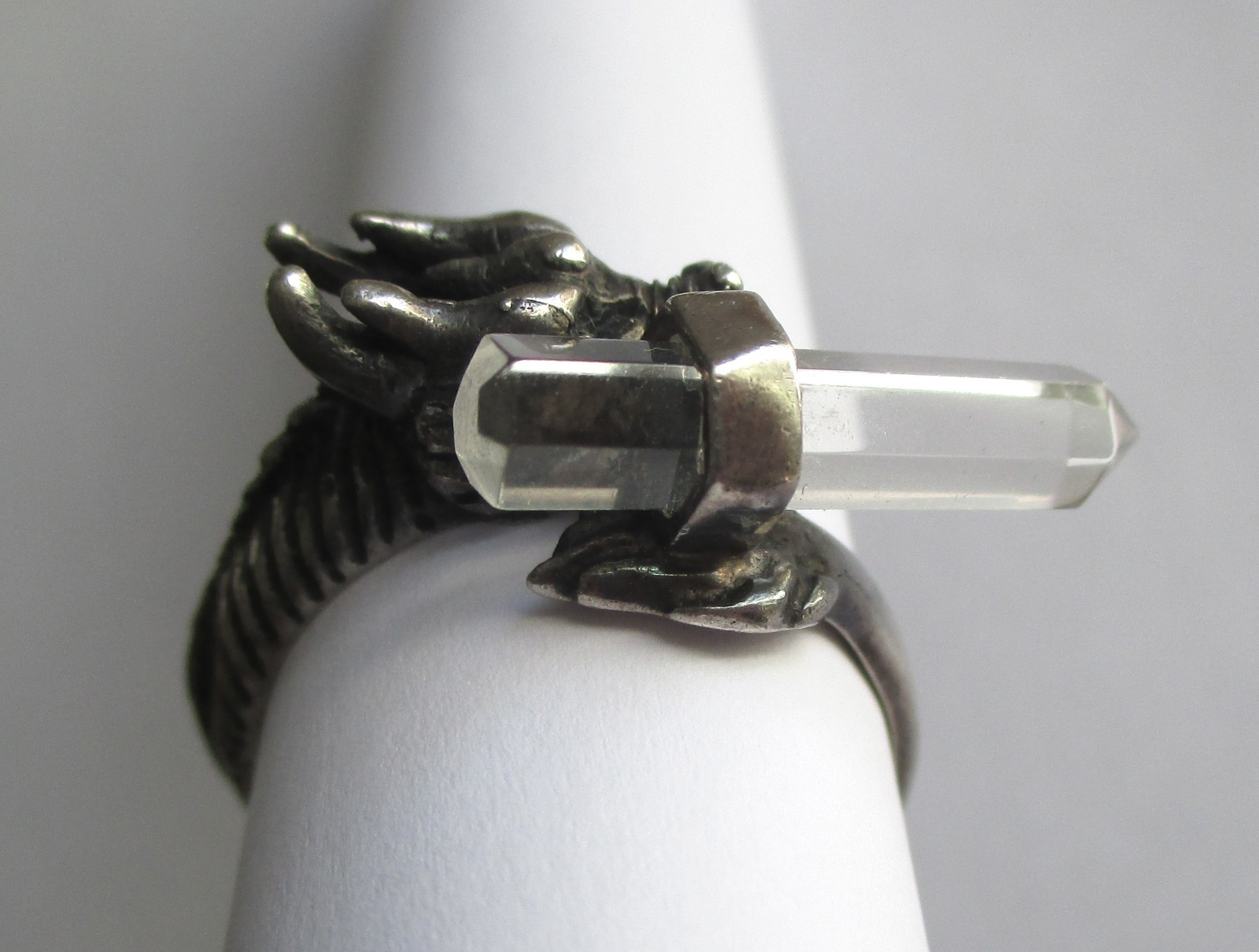 Sz 9.5 VINTAGE STERLING SILVER CLEAR QUARTZ ROCK CRYSTAL WAND DRAGON RING