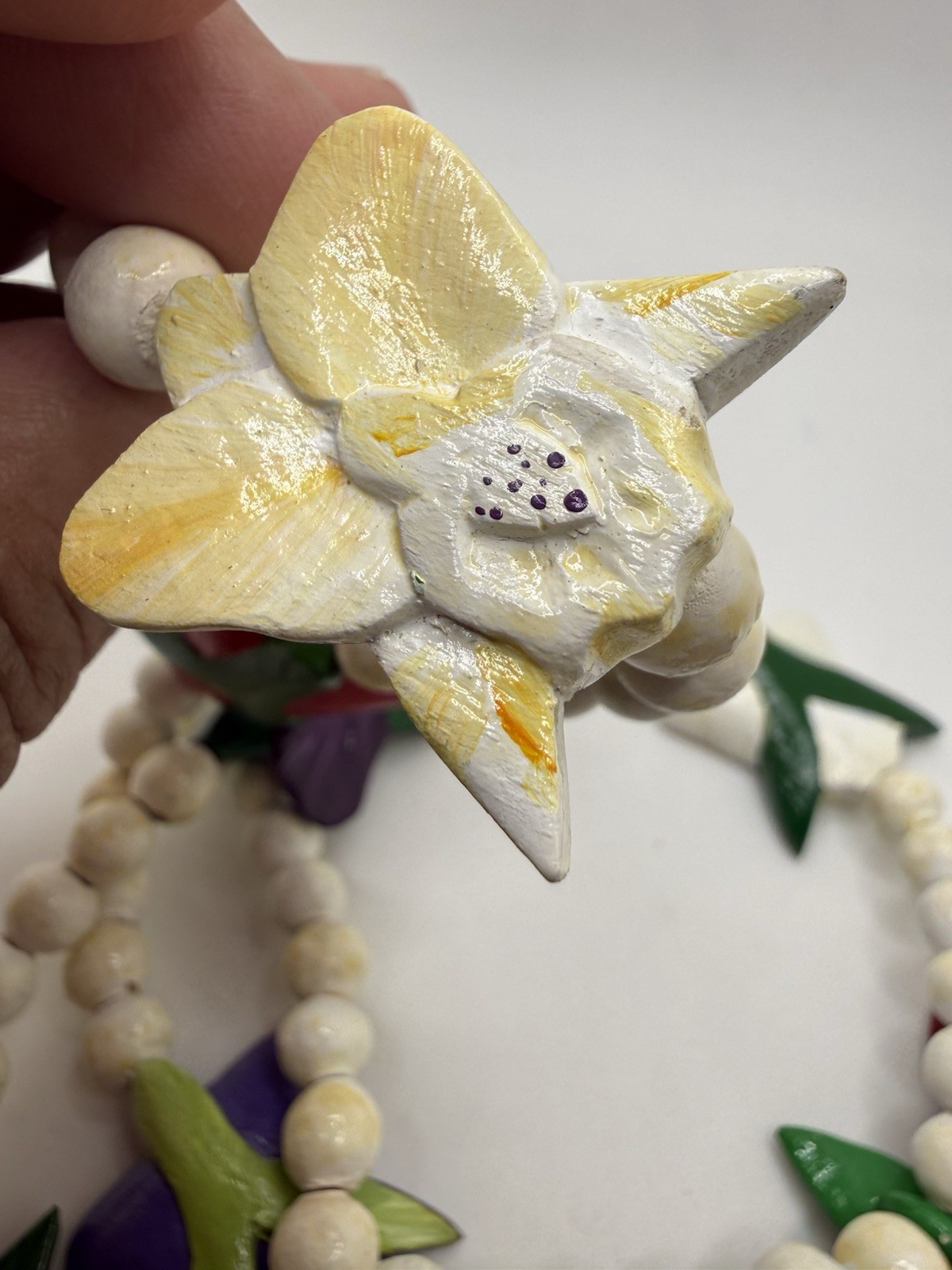 Vintage Hand-Carved Wood Orchid Necklace Tropical Flowers Red Cream Purple