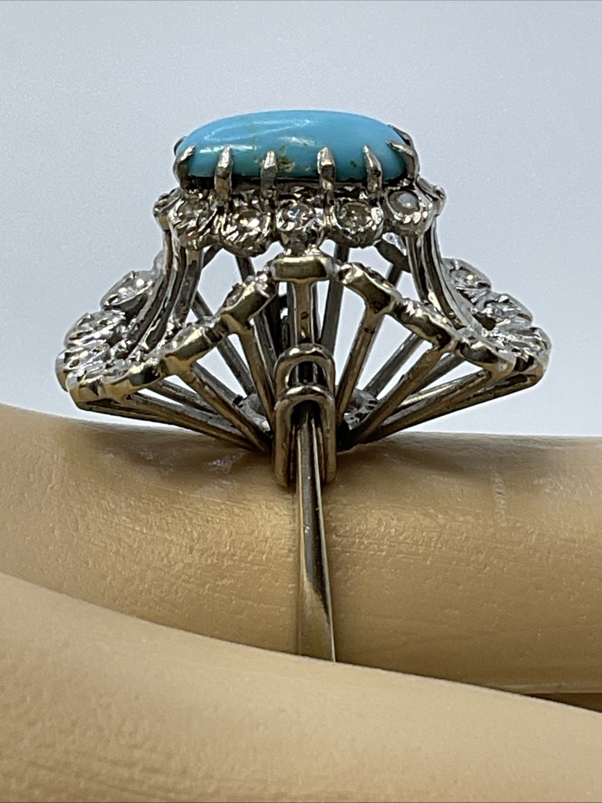 Ladies Ring Solid 18K W.Gold Turquoise & Diamond UNUSUAL DESIGN VINTAGE HANDMADE