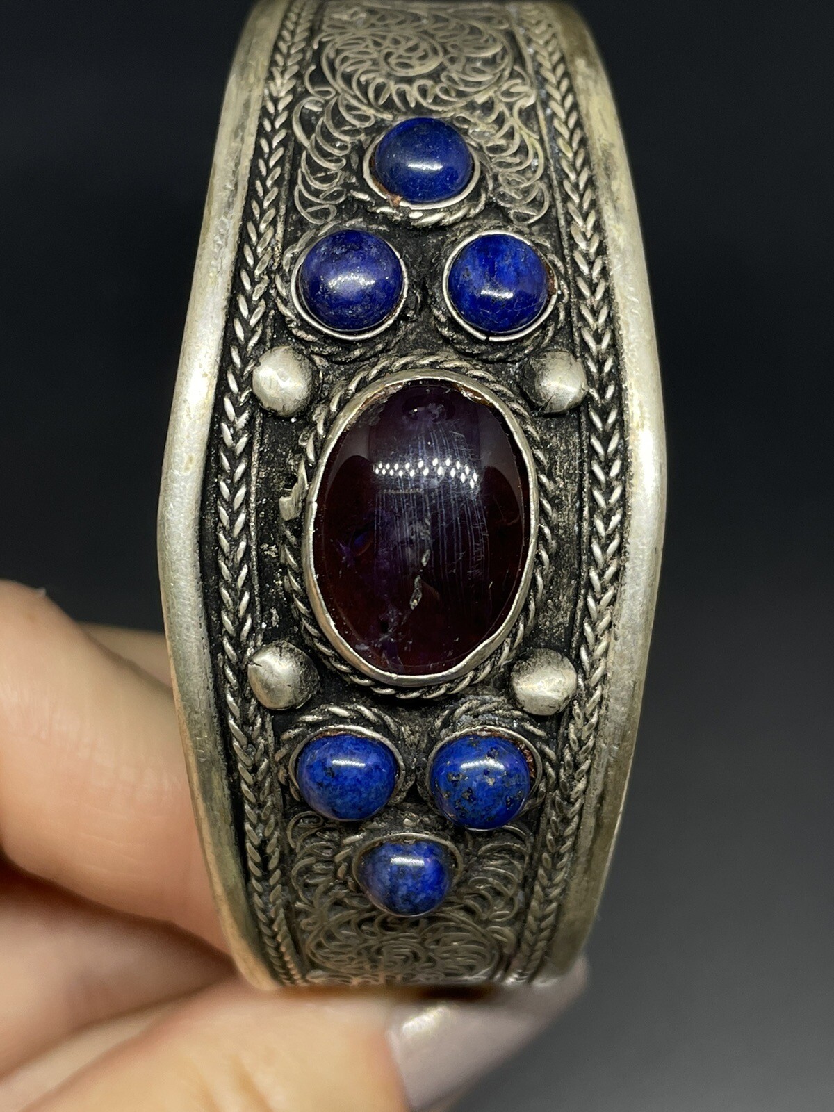 VTG READ! TIBETAN NOT SILVER SILVERTONE METAL AMETHYST LAPIS 7.3” CUFF BRACELET