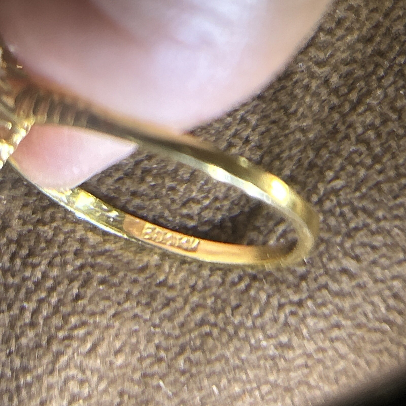Vintage Signed BDA 10k SOLID Gold Ribbed Sides Ring Paste Clear Stone Size 5.75