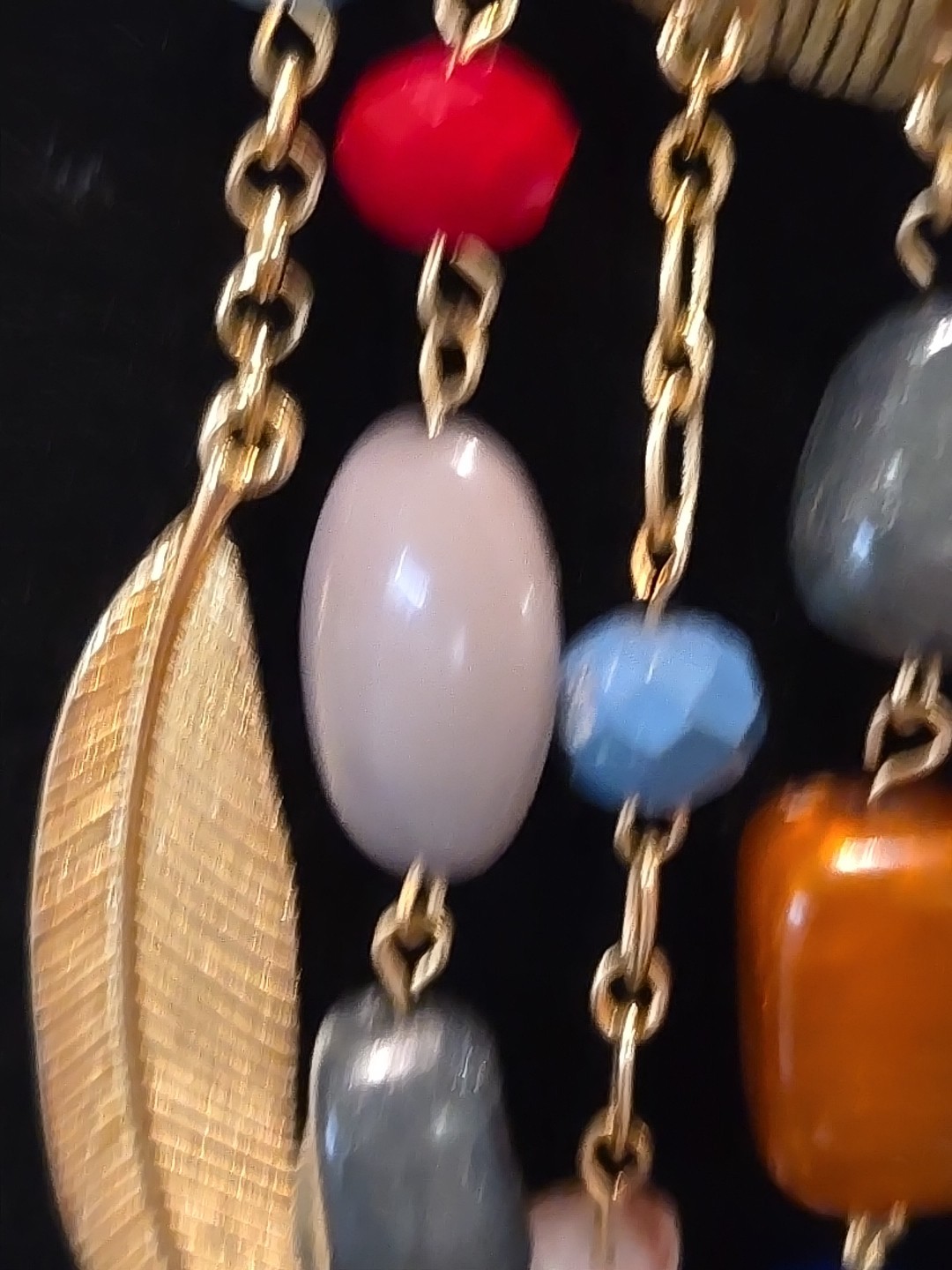 VTG 18″ Boho Necklace Statement Tribal Design Multicolor Beads Feather Tassel