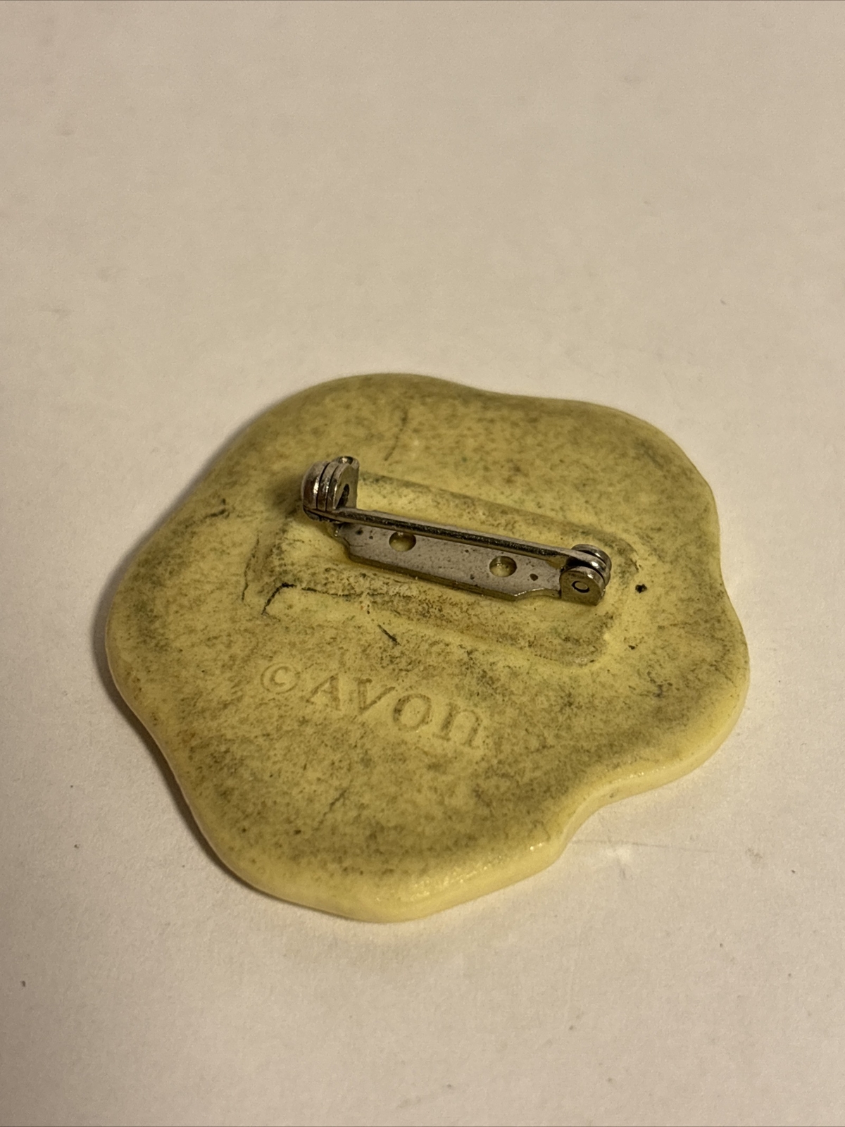 Avon Yellow Pansy Ceramic Vintage Brooch rare original