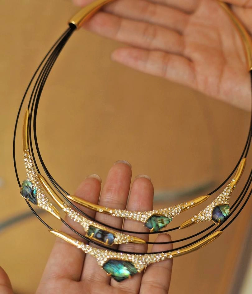 Retro Pearl necklace and Collar Abalone Necklace Gold Tone Multi Strand