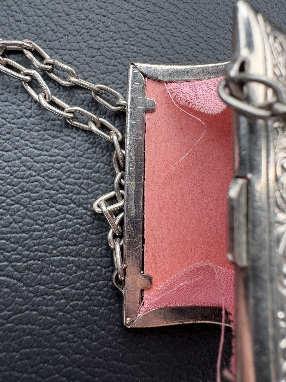 Vintage Engraved Pink Dance Coin Purse Wristlet with Chain – Tested Silver