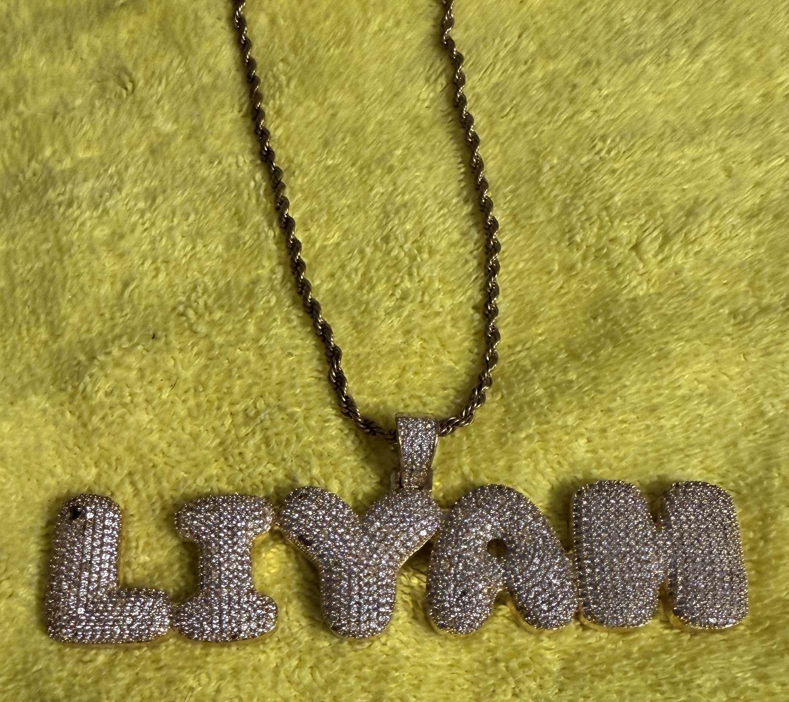 vintage “LIYAH” GOLD TONE PENDANT w/FAUX DIAMONDS & 18” GOLD PLATE ROPE CHAIN