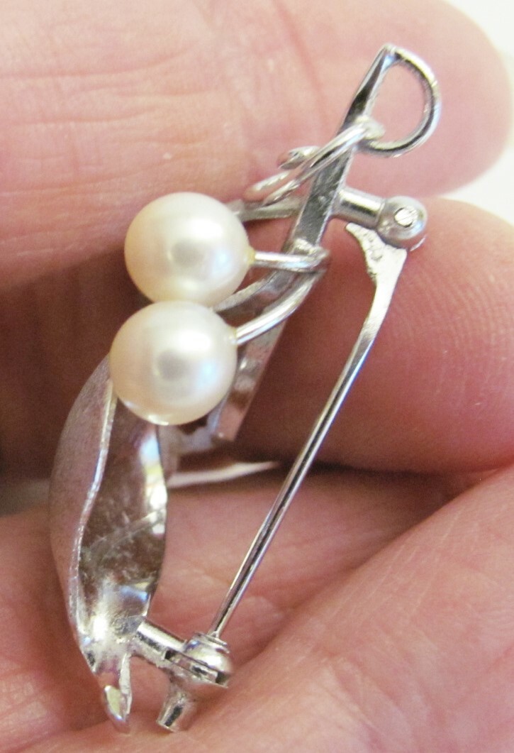 VTG 925 Sterling 3 Real 7mm Pearls Leaf Pin Brooch/ Pendant 5.3 gram 1 1/2″ x 1″