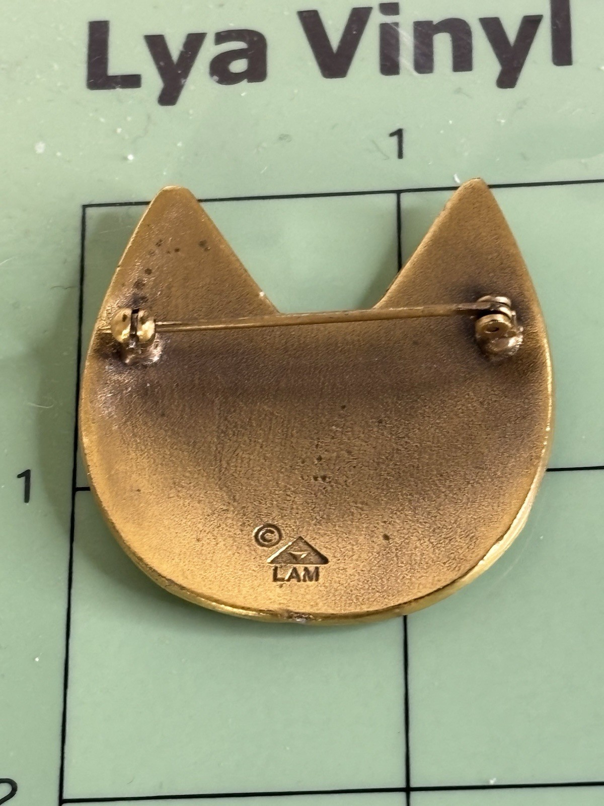 Vtg Pre-Columbian Cat Face Peru Pin Brooch Gato Alva Studios LAM Lowe Art Museum